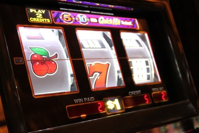 How Can I Assess UK Online Casinos When Considering Slot Machines Online?